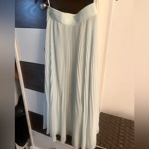 Aritzia Wilfred Twirl Pleated Skirt in Snowmelt Blue (XS)